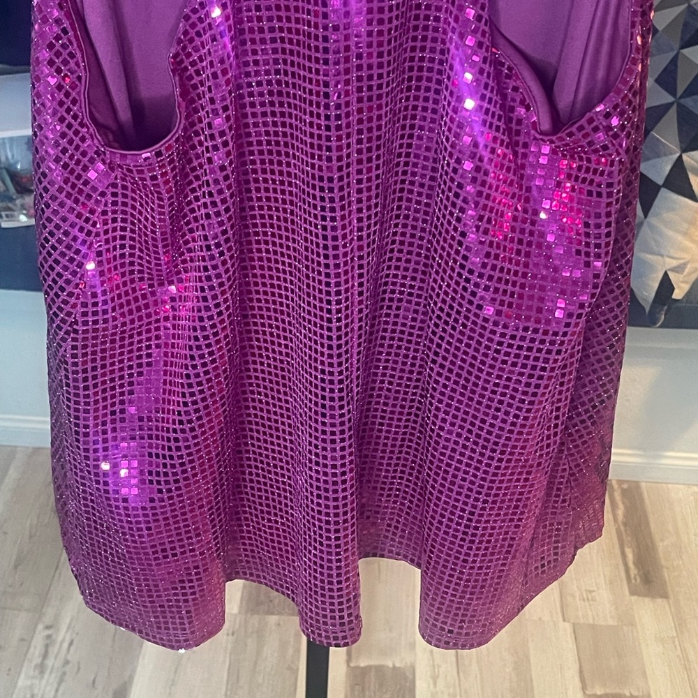 #514-Ashley Stewart Sequin Fuchsia Top. Brand New. - Picture 10 of 12
